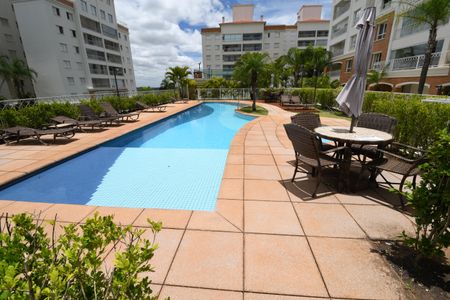 Apartamento à venda com 213m², 4 quartos e 3 vagasÁrea comum - Piscina