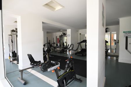 Apartamento à venda com 213m², 4 quartos e 3 vagasÁrea comum - Academia