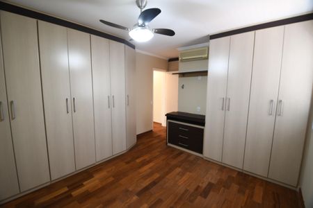 Apartamento à venda com 213m², 4 quartos e 3 vagasSuíte 3