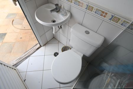 Apartamento à venda com 213m², 4 quartos e 3 vagasBanheiro da Piscina