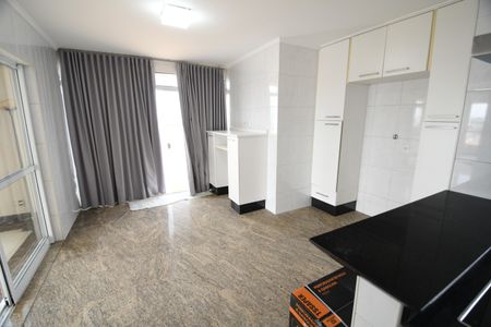 Apartamento à venda com 213m², 4 quartos e 3 vagasCopa