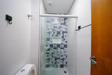 Banheiro social de apartamento para alugar com 1 quarto, 36m² em Vila Formosa, São Paulo