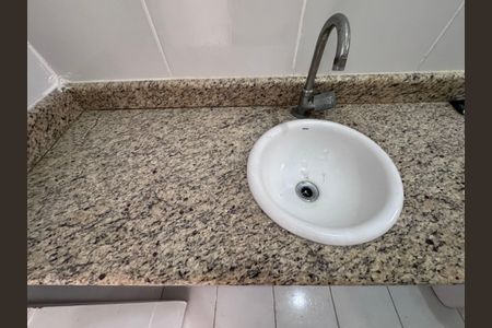 Casa de condomínio para alugar com 350m², 4 quartos e 1 vaga Casa de condomínio para alugar com 350m², 4 quartos e 1 vagaEdícula - Suíte - Banheiro