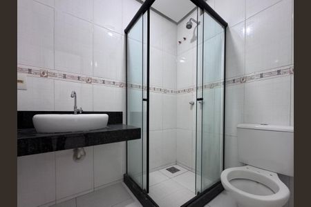 Casa de condomínio para alugar com 350m², 4 quartos e 1 vaga Casa de condomínio para alugar com 350m², 4 quartos e 1 vagaBanheiro Social