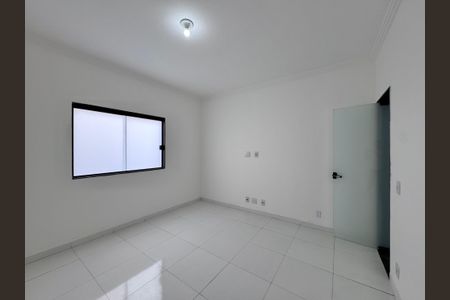 Casa de condomínio para alugar com 350m², 4 quartos e 1 vaga Casa de condomínio para alugar com 350m², 4 quartos e 1 vagaQuarto