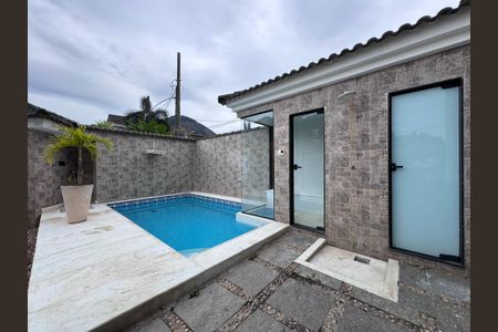 Casa de condomínio para alugar com 350m², 4 quartos e 1 vaga Casa de condomínio para alugar com 350m², 4 quartos e 1 vagaÁrea externa