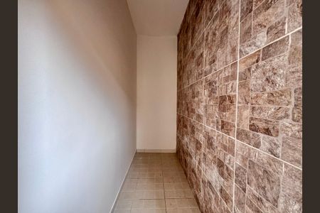 Casa de condomínio para alugar com 350m², 4 quartos e 1 vaga Casa de condomínio para alugar com 350m², 4 quartos e 1 vagaÁrea de Serviço