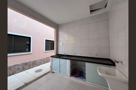 Casa de condomínio para alugar com 350m², 4 quartos e 1 vaga Casa de condomínio para alugar com 350m², 4 quartos e 1 vagaEdícula - Área de Serviço