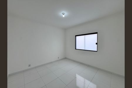 Casa de condomínio para alugar com 350m², 4 quartos e 1 vaga Casa de condomínio para alugar com 350m², 4 quartos e 1 vagaQuarto