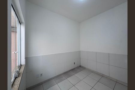 Casa de condomínio para alugar com 350m², 4 quartos e 1 vaga Casa de condomínio para alugar com 350m², 4 quartos e 1 vagaEdícula - Suíte