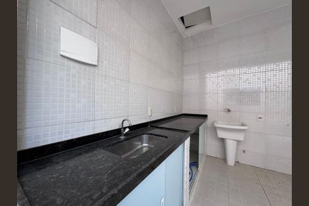 Casa de condomínio para alugar com 350m², 4 quartos e 1 vaga Casa de condomínio para alugar com 350m², 4 quartos e 1 vagaEdícula - Área de Serviço