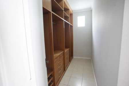 Casa para alugar com 650m², 4 quartos e 2 vagasCloset da Suíte 3