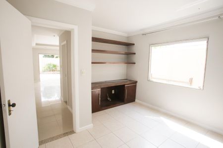 Casa para alugar com 650m², 4 quartos e 2 vagasQuarto 