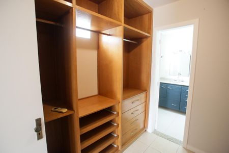 Casa para alugar com 650m², 4 quartos e 2 vagasCloset da Suíte 1