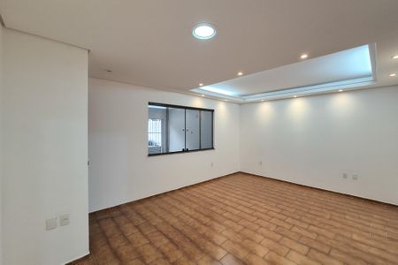 Casa à venda com 155m², 3 quartos e 3 vagasSala