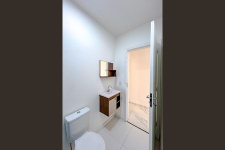 Banheiro de casa para alugar com 1 quarto, 50m² em Vila Matilde, São Paulo