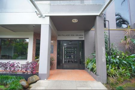 Apartamento à venda com 67m², 2 quartos e 1 vagaEntrada