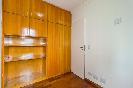 Apartamento à venda com 82m², 3 quartos e 1 vagaQuarto 2