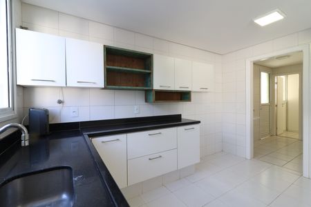 Casa de condomínio à venda com 210m², 4 quartos e 4 vagasCozinha