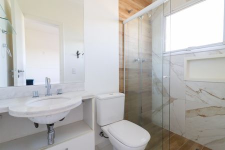 Casa de condomínio à venda com 210m², 4 quartos e 4 vagasBanheiro da Suíte 4