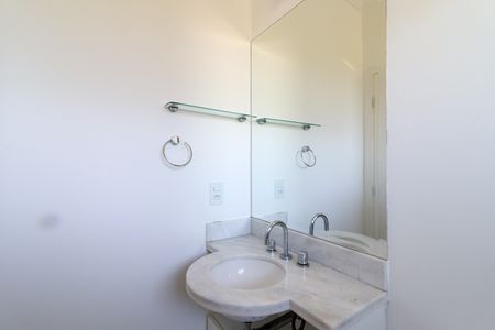 Casa de condomínio à venda com 210m², 4 quartos e 4 vagasBanheiro da Suíte 4