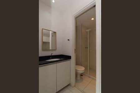 Studio para alugar com 25m², 1 quarto e sem vaga Studio para alugar com 25m², 1 quarto e sem vagaBanheiro Social