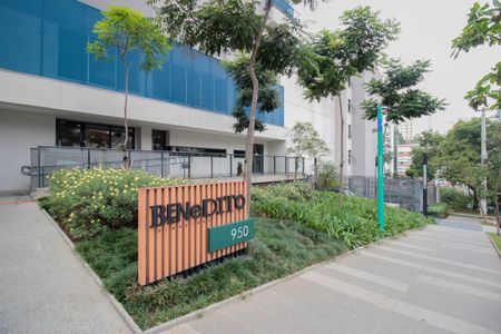 Studio para alugar com 25m², 1 quarto e sem vaga Studio para alugar com 25m², 1 quarto e sem vagaFachada