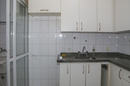 Apartamento para alugar com 96m², 3 quartos e 3 vagas Apartamento para alugar com 96m², 3 quartos e 3 vagasCozinha e Área de Serviço