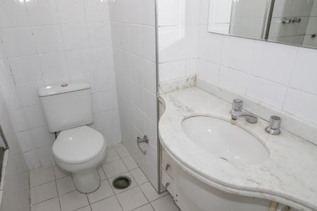 Apartamento para alugar com 96m², 3 quartos e 3 vagas Apartamento para alugar com 96m², 3 quartos e 3 vagasBanheiro da Suíte
