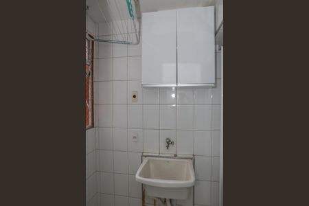 Apartamento para alugar com 96m², 3 quartos e 3 vagas Apartamento para alugar com 96m², 3 quartos e 3 vagasCozinha e Área de Serviço