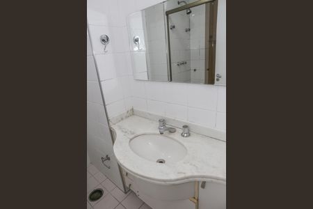 Apartamento para alugar com 96m², 3 quartos e 3 vagas Apartamento para alugar com 96m², 3 quartos e 3 vagasBanheiro da Suíte