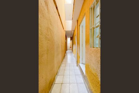 Corredor de casa para alugar com 4 quartos, 220m² em Jaguaribe, Osasco