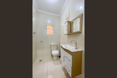 Banheiro 2 de casa para alugar com 4 quartos, 220m² em Jaguaribe, Osasco
