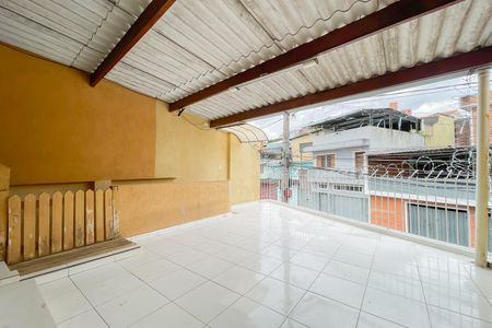 Varanda de casa para alugar com 4 quartos, 220m² em Jaguaribe, Osasco