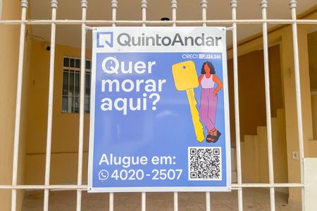 Placa de casa para alugar com 4 quartos, 220m² em Jaguaribe, Osasco
