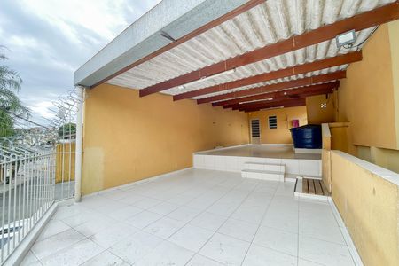 Varanda de casa para alugar com 4 quartos, 220m² em Jaguaribe, Osasco