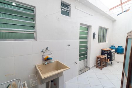 Casa para alugar com 54m², 1 quarto e 1 vagaÁrea de Serviço