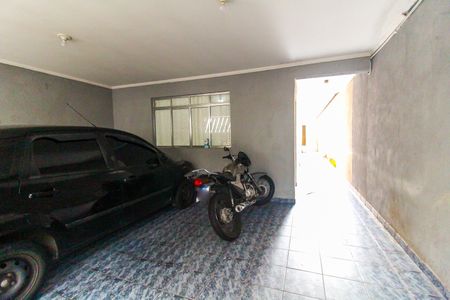 Casa para alugar com 160m², 2 quartos e 1 vaga Casa para alugar com 160m², 2 quartos e 1 vagaGaragem