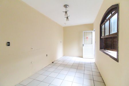 Sala de casa para alugar com 2 quartos, 160m² em Cidade Líder, São Paulo