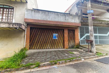 Casa para alugar com 160m², 2 quartos e 1 vaga Casa para alugar com 160m², 2 quartos e 1 vagaFachada + Placa