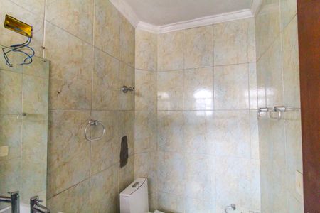 Casa para alugar com 160m², 2 quartos e 1 vaga Casa para alugar com 160m², 2 quartos e 1 vagaBanheiro da Suíte