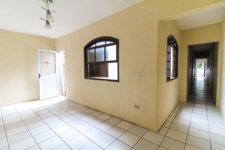 Casa para alugar com 160m², 2 quartos e 1 vaga Casa para alugar com 160m², 2 quartos e 1 vagaSala