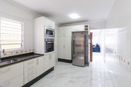 Casa à venda com 135m², 3 quartos e 2 vagasCozinha