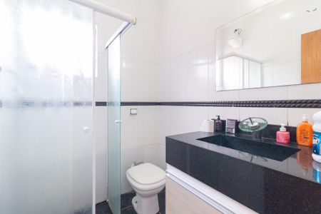 Casa à venda com 135m², 3 quartos e 2 vagasBanheiro 