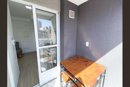 Apartamento para alugar com 32m², 2 quartos e sem vaga Apartamento para alugar com 32m², 2 quartos e sem vagaVaranda