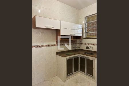 Casa de condomínio à venda com 170m², 5 quartos e 1 vaga