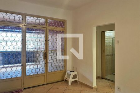 Casa de condomínio à venda com 170m², 5 quartos e 1 vaga