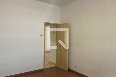 Casa de condomínio à venda com 170m², 5 quartos e 1 vaga