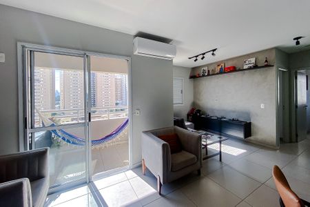 Apartamento para alugar com 70m², 2 quartos e 1 vagaSala