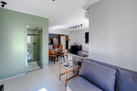 Apartamento para alugar com 70m², 2 quartos e 1 vagaSala